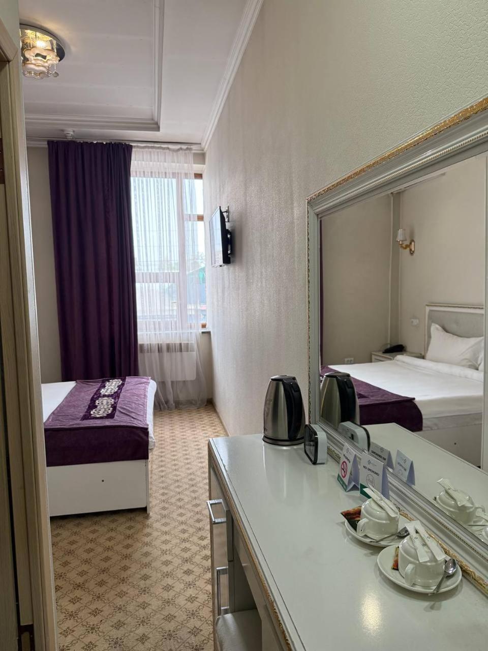 Hotel Sultan Jalal-Abad Extérieur photo