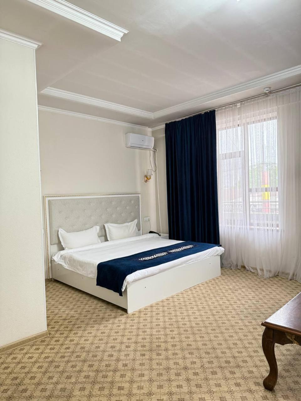 Hotel Sultan Jalal-Abad Extérieur photo